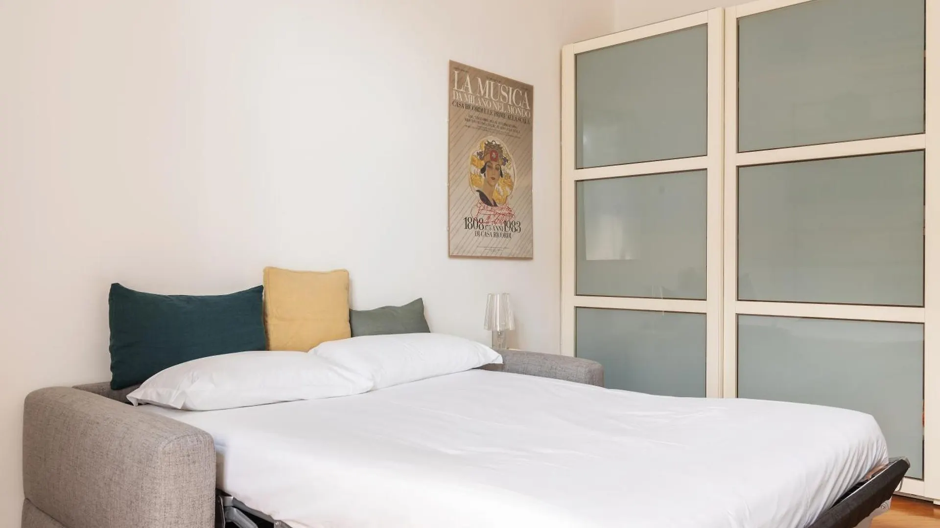 Apartment Bilocale Di Charme A Due Passi Da Pt Romana Milan